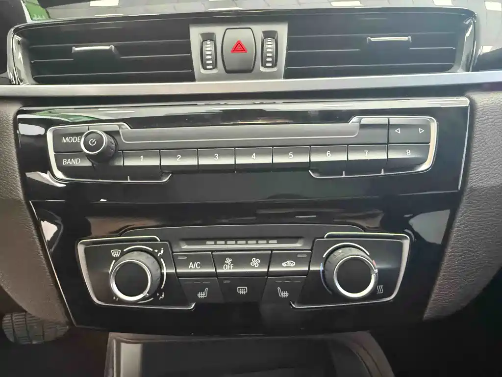BMW X1 — миниатюра 15