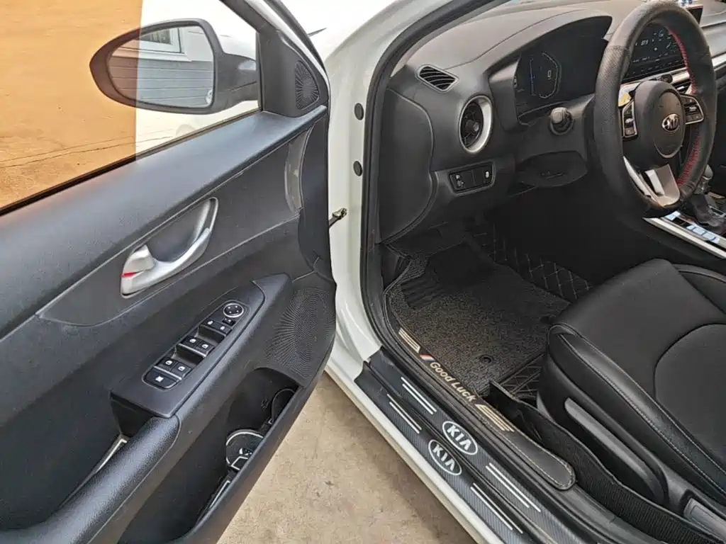Kia K3 — миниатюра 16