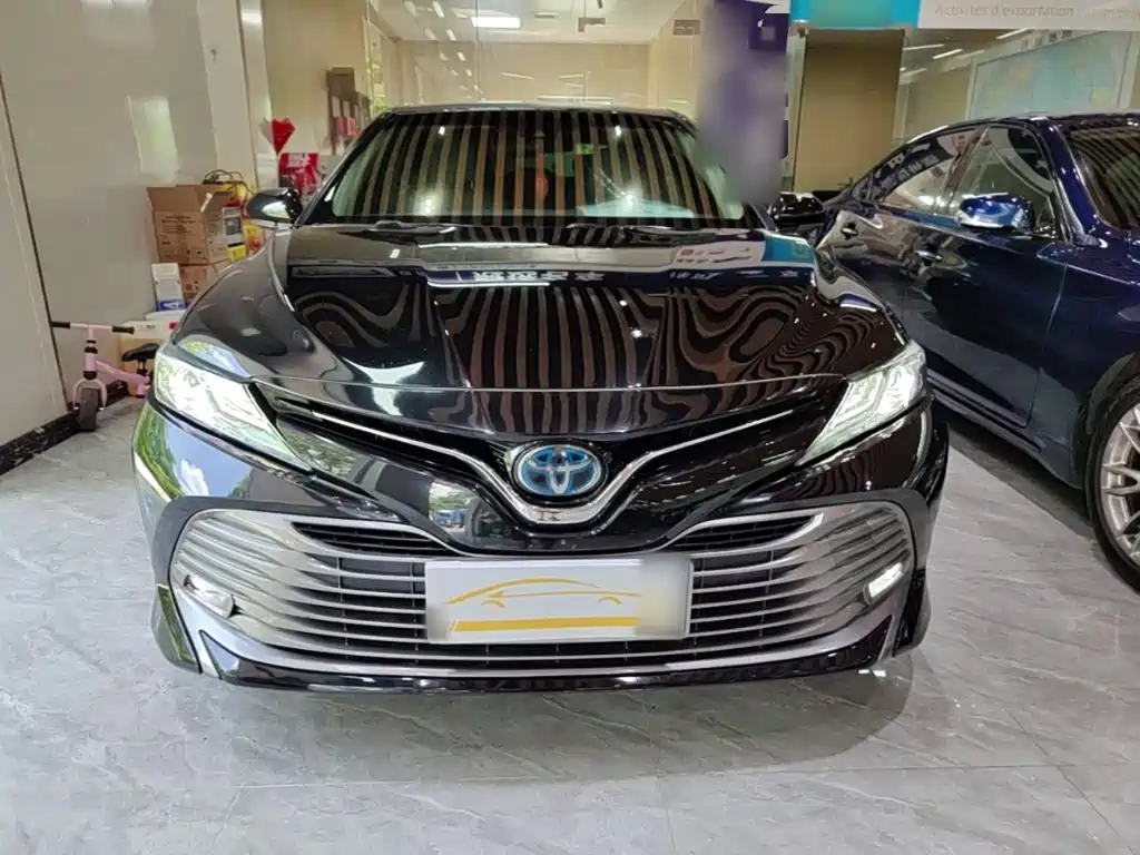 Toyota Camry — миниатюра 3