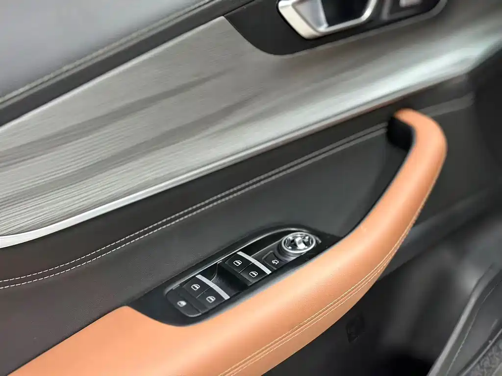 Chery Tiggo 8 Plus 2022 — фото 8