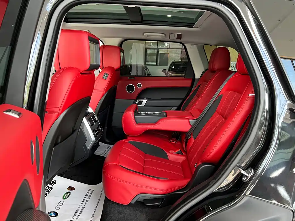 Land Rover Range Rover Sport 2020 3.0 L6 HSE DYNAMIC