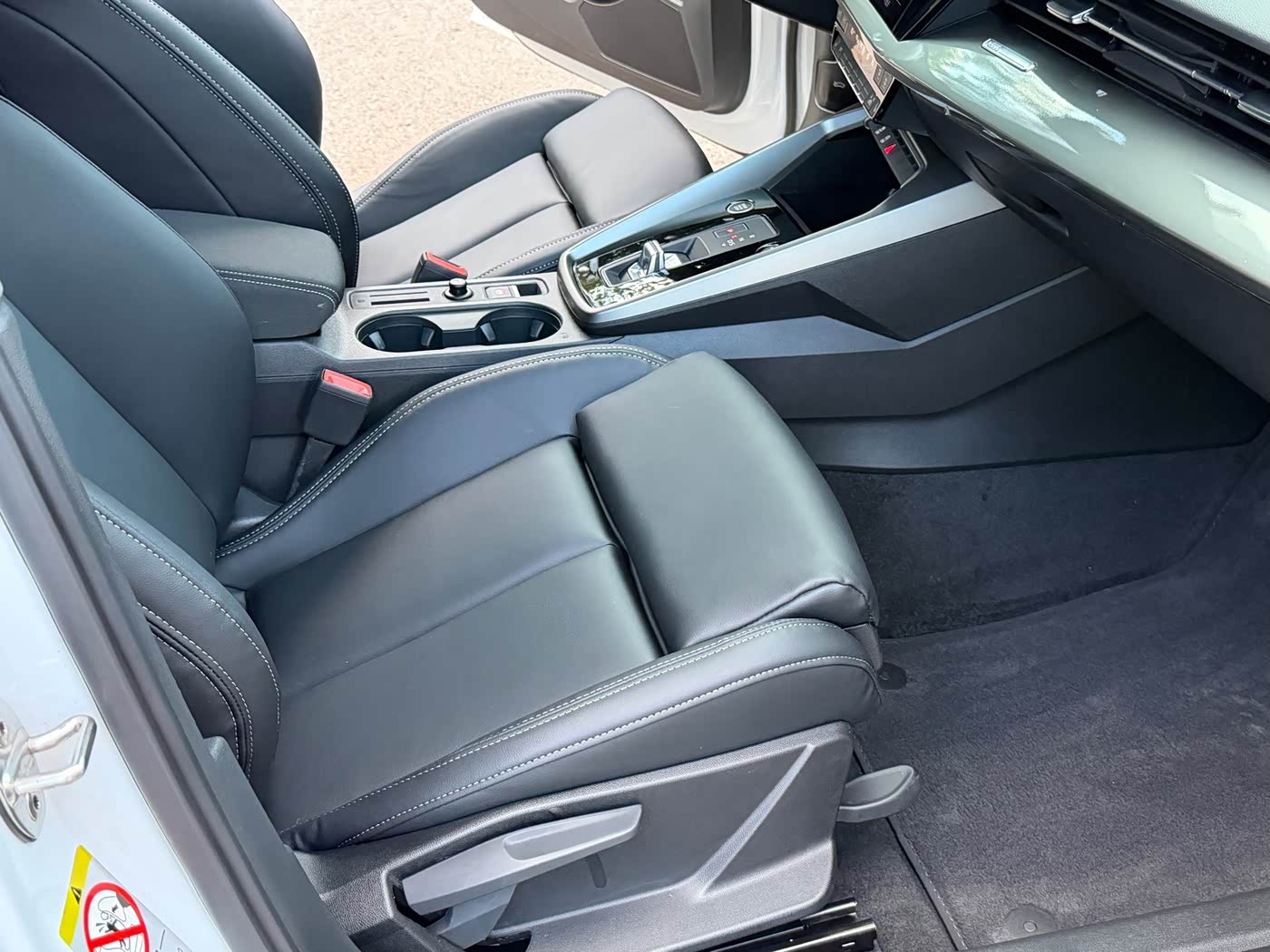 Audi A3 1.4 л 2022 г. Белый, пробег 27000 км