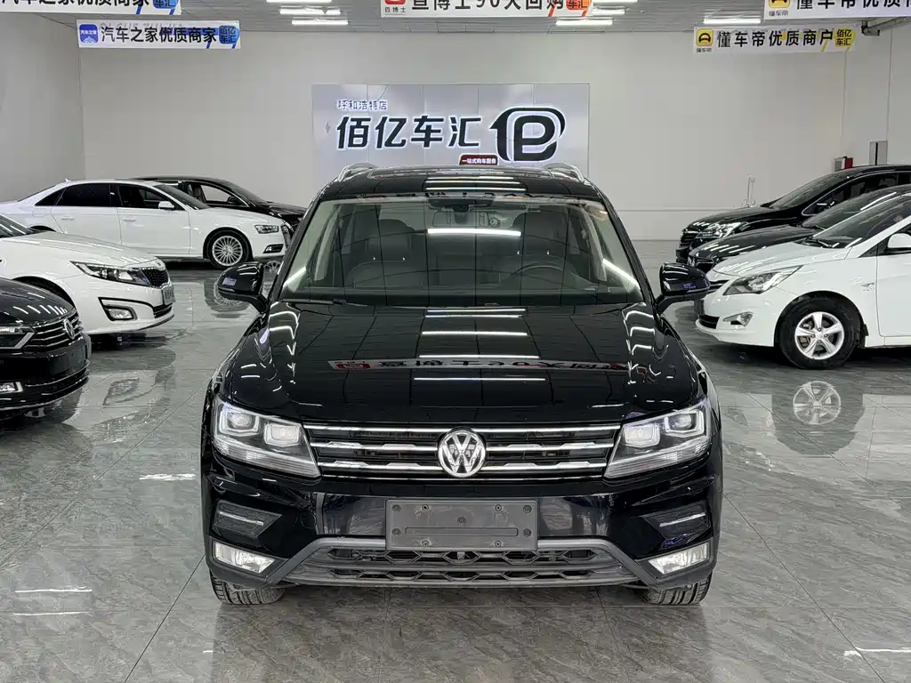Volkswagen Tiguan L L 2019 330TSI AT Comfort VI