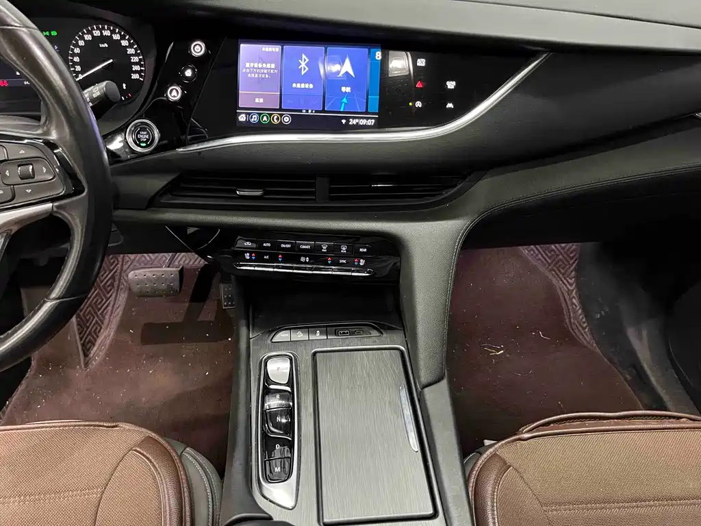 Buick Enclave — миниатюра 11