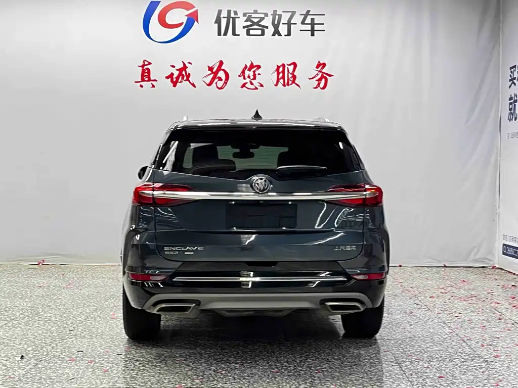 Buick Enclave — миниатюра 17