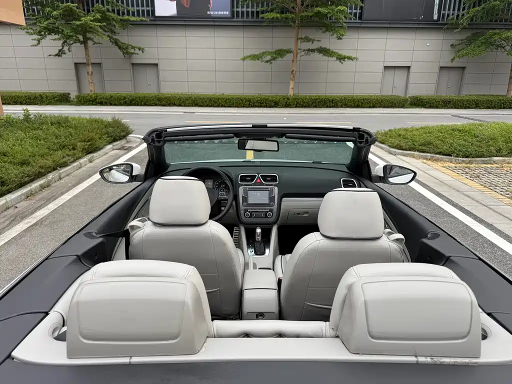 Volkswagen Eos — миниатюра 14