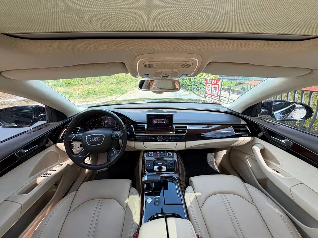 Audi A8 — миниатюра 4