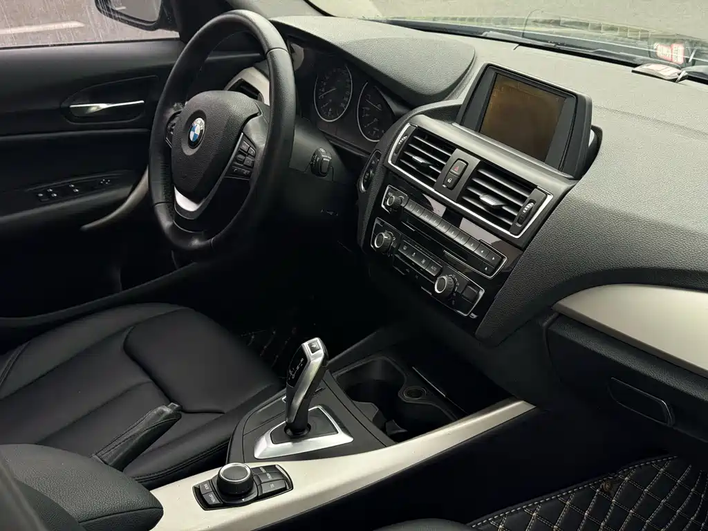 BMW 1 Series (Import) — миниатюра 10