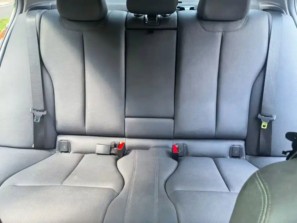BMW 3 Series — миниатюра 6