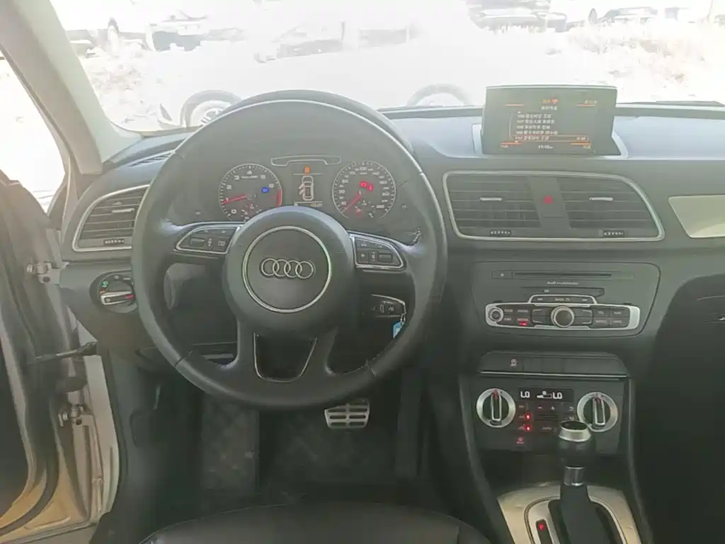 Audi Q3 — миниатюра 10