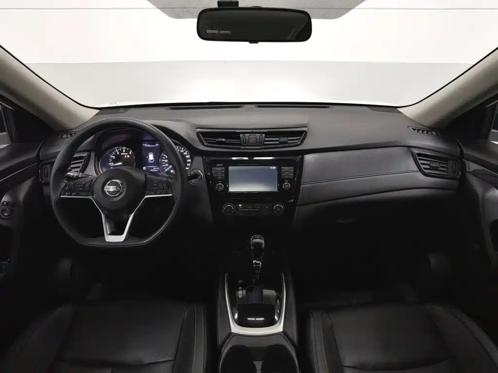Nissan X-Trail — миниатюра 5
