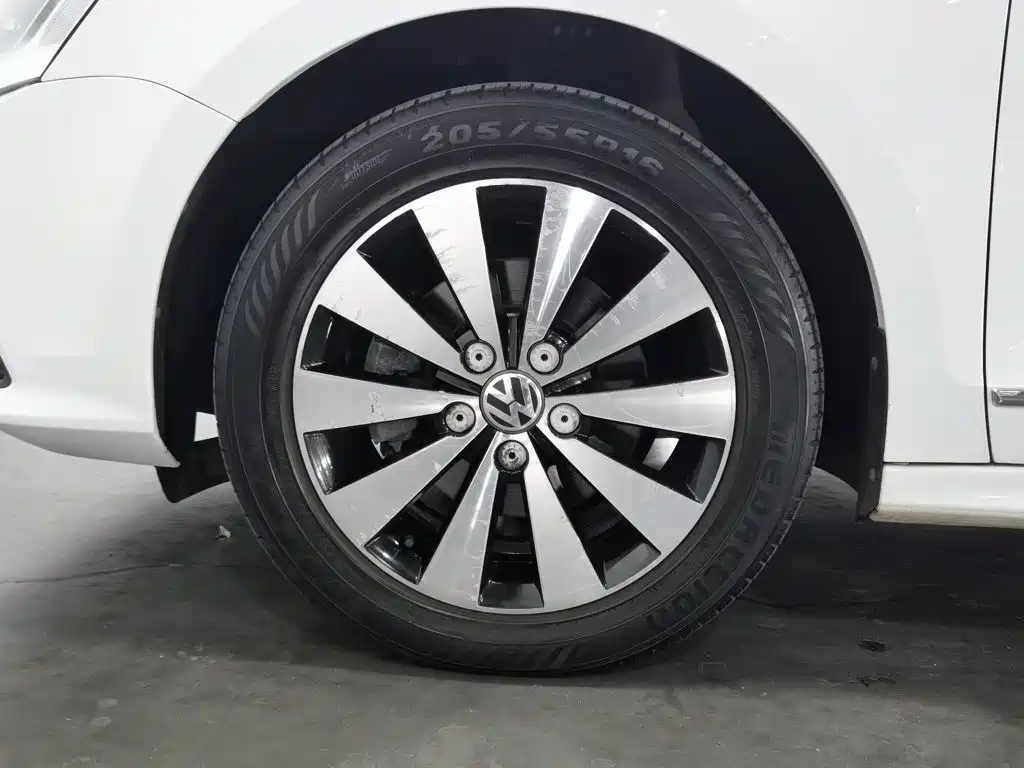 Volkswagen Sagitar — миниатюра 17