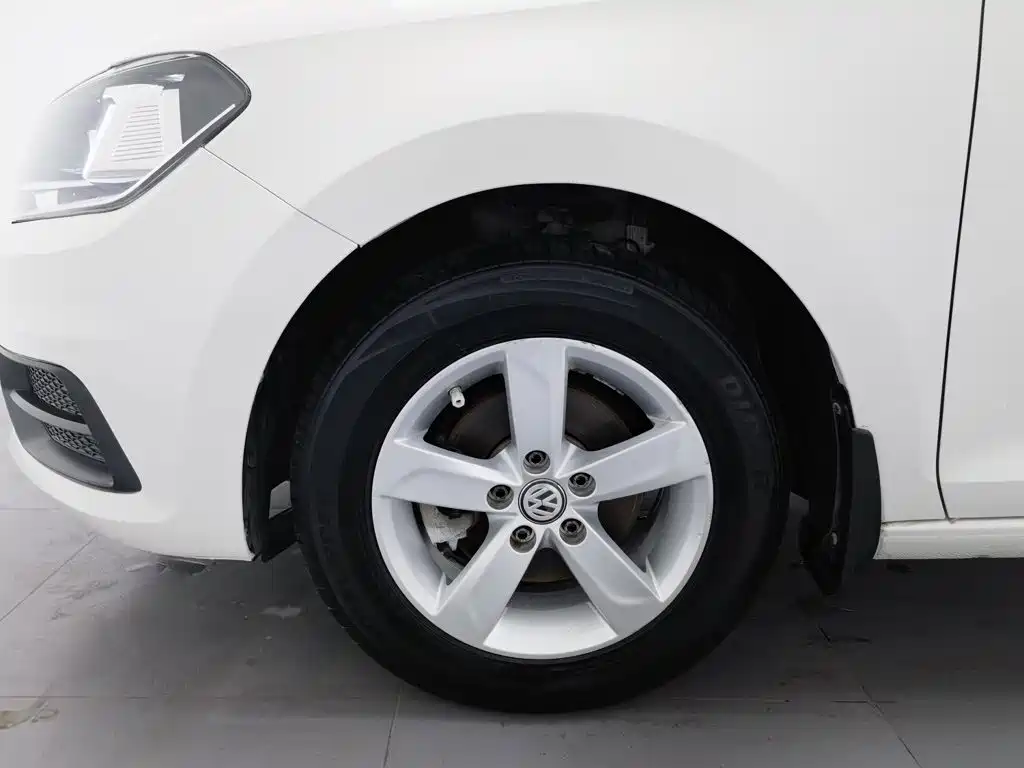 Volkswagen Santana — миниатюра 17