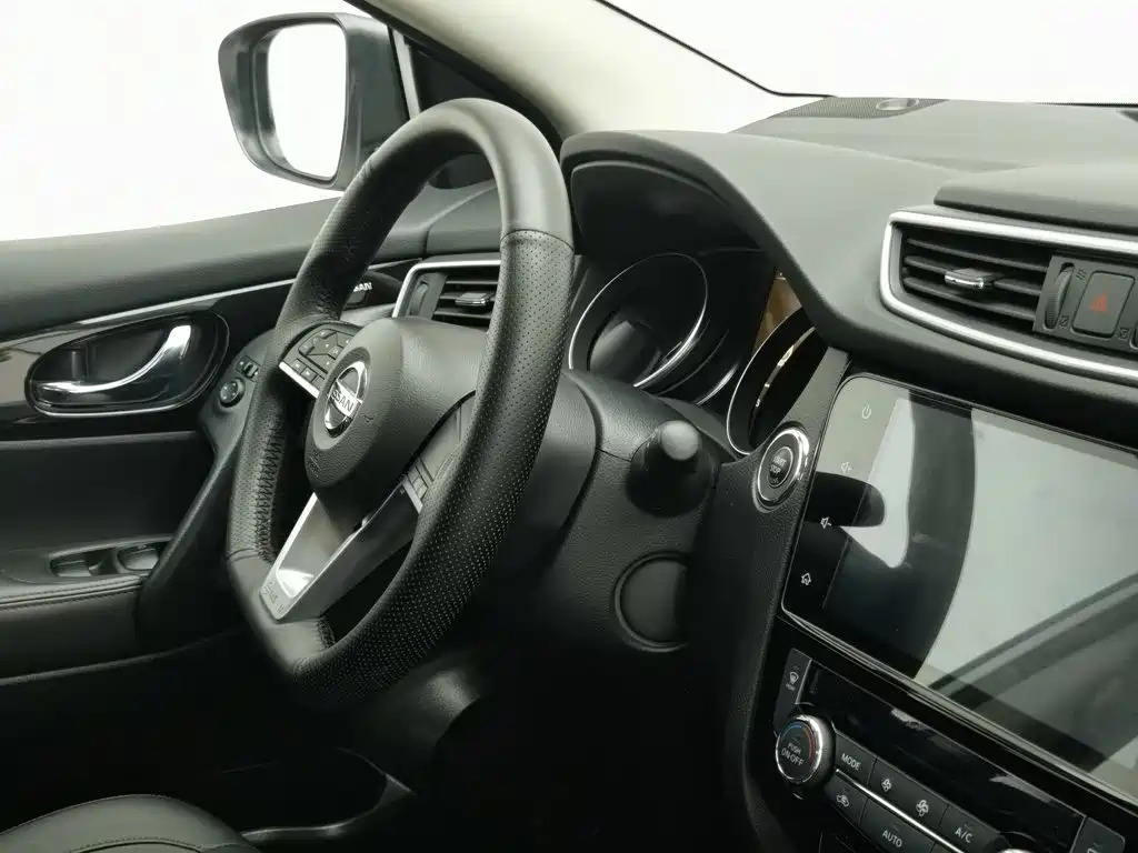 Nissan Qashqai — миниатюра 22