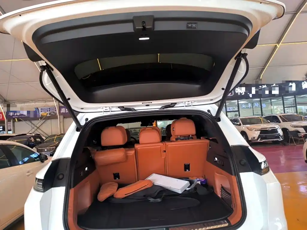 Li Auto Li L7 — миниатюра 19