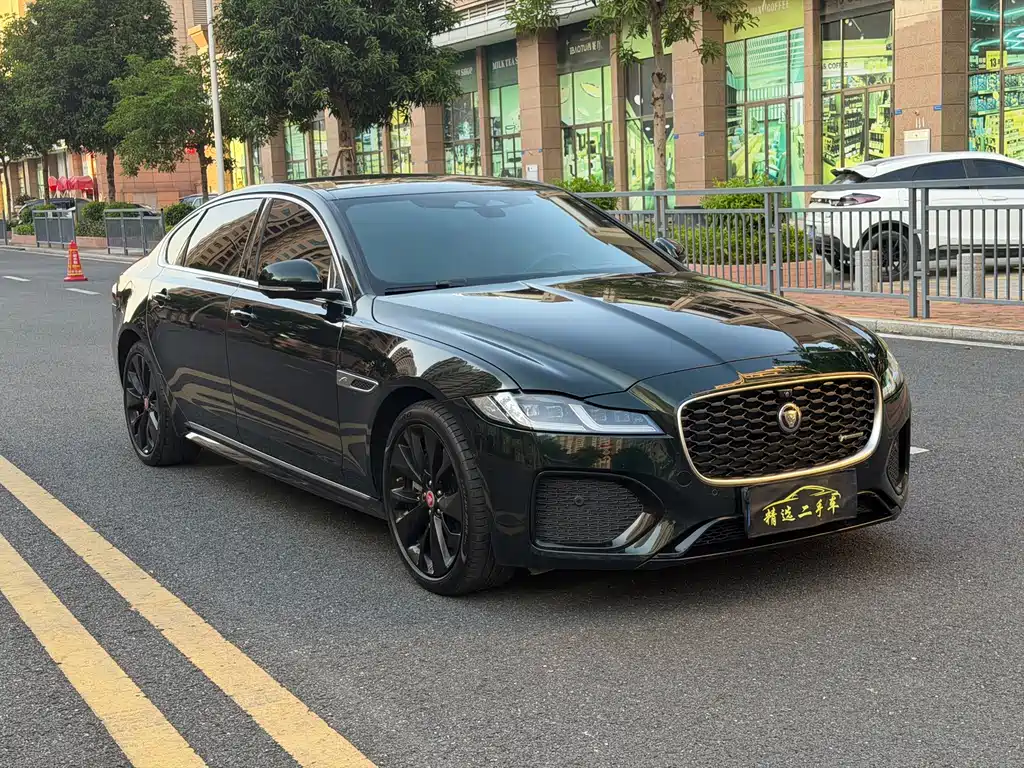 Jaguar XFL — миниатюра 3