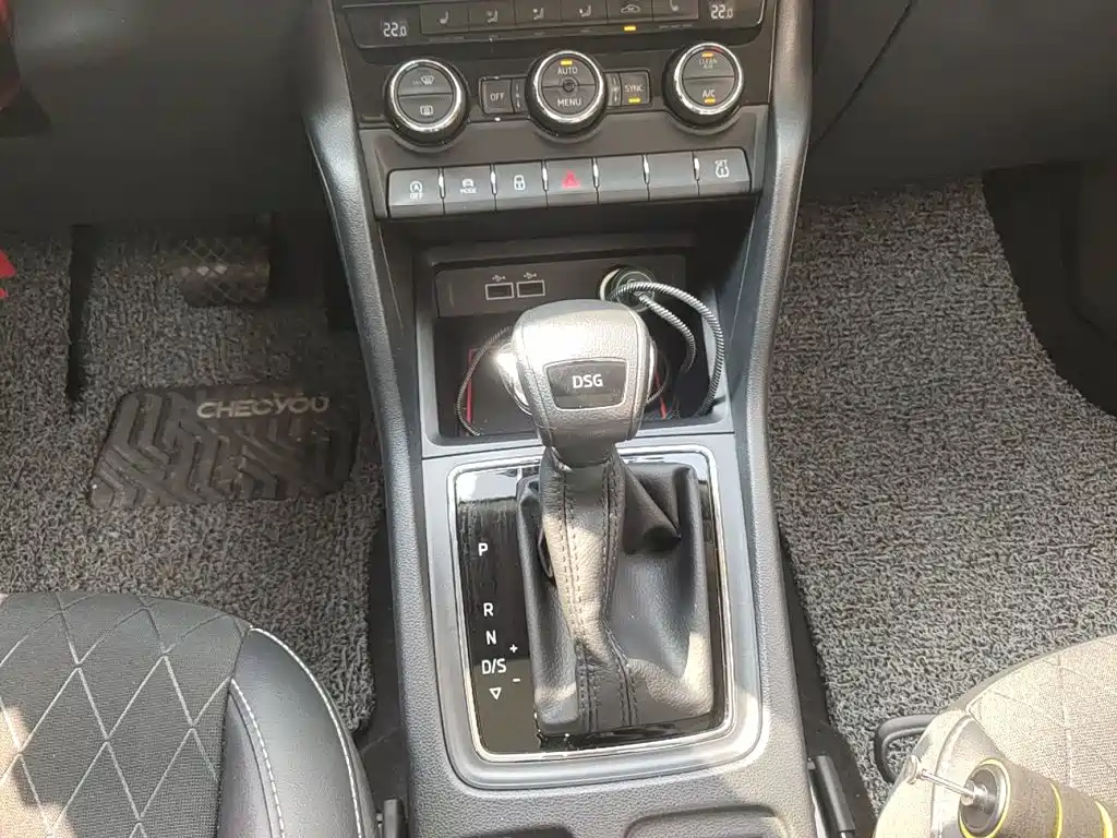 Skoda Karoq — миниатюра 10