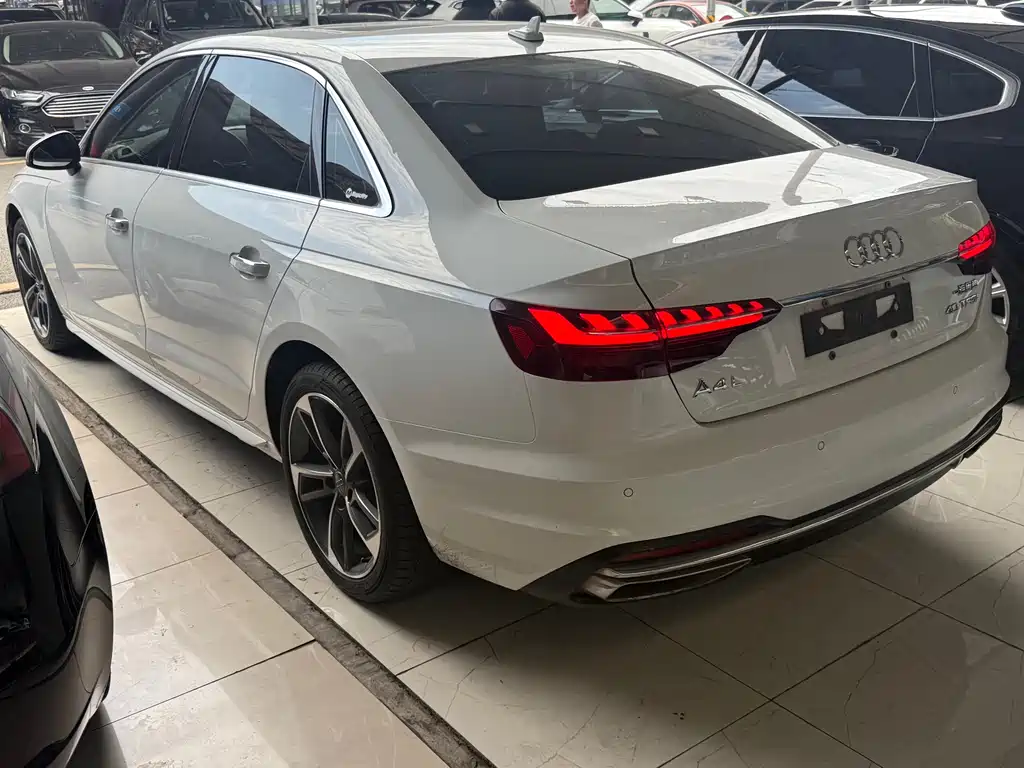 Audi A4L 2020 40 TFSI Luxury