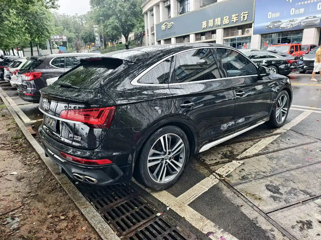 Audi Q5L Sportback — миниатюра 9