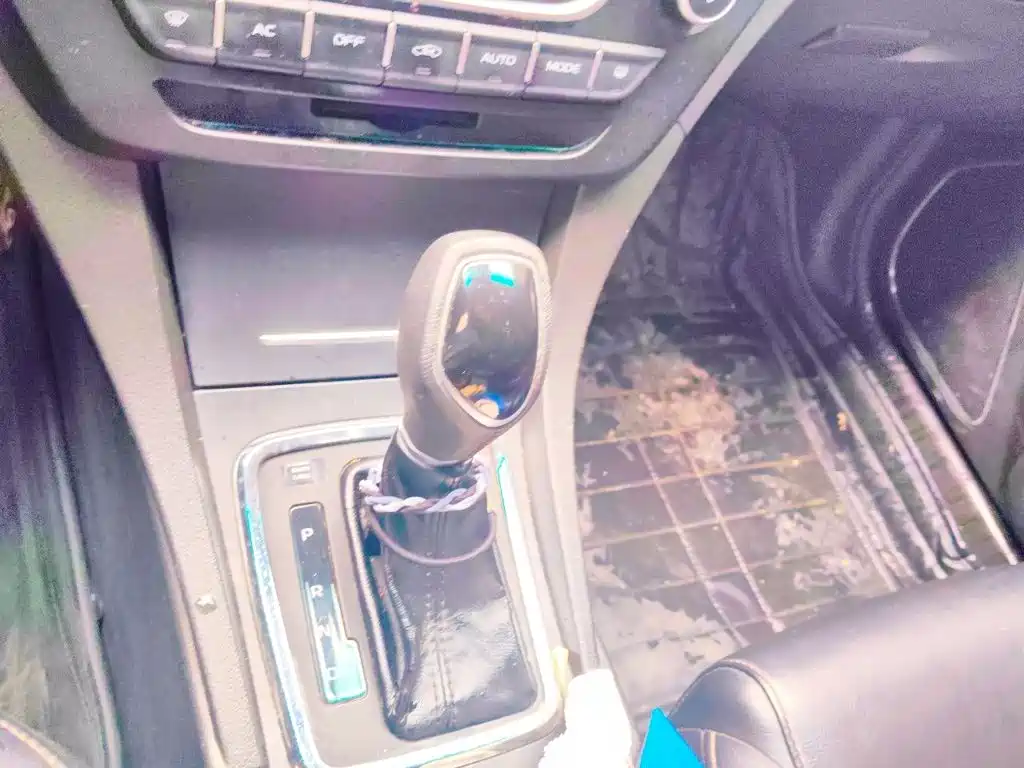 Geely Emgrand — миниатюра 15