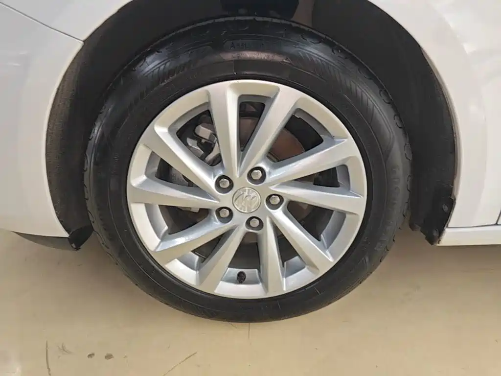Buick Verano — миниатюра 23