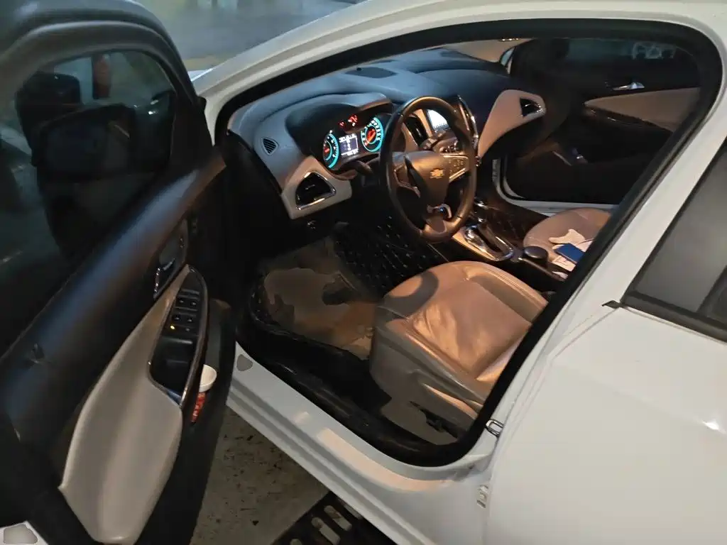 Chevrolet Cruze — миниатюра 17