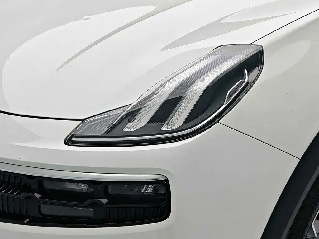 Lynk & Co 06 — миниатюра 15