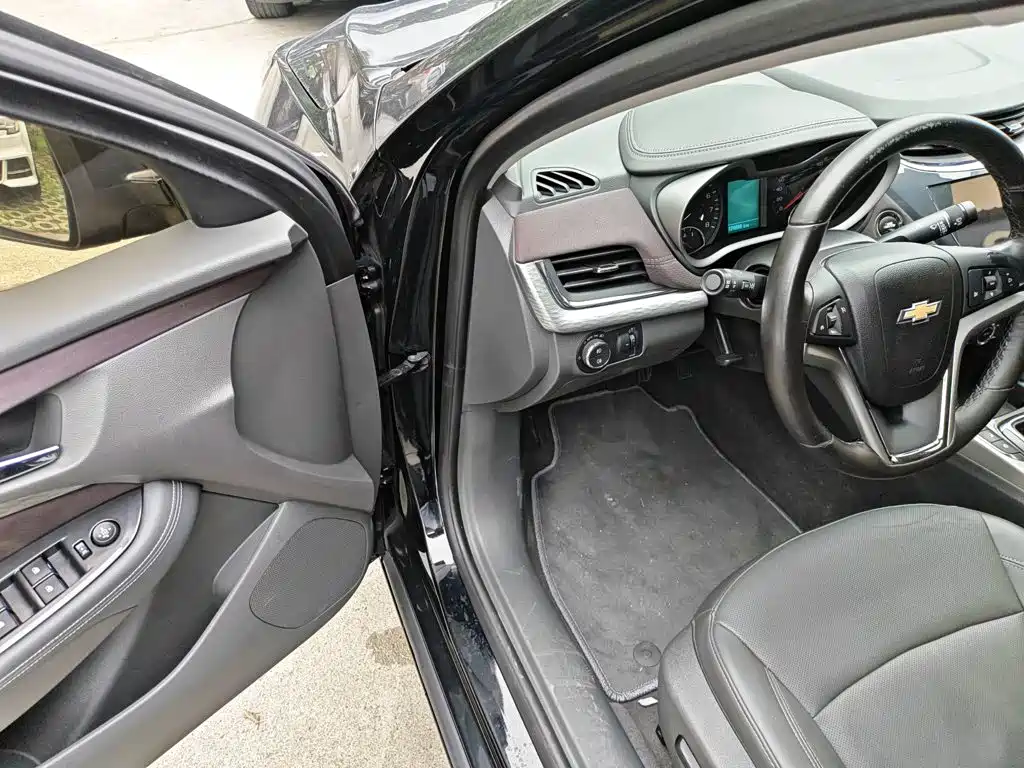 Chevrolet Malibu — миниатюра 12