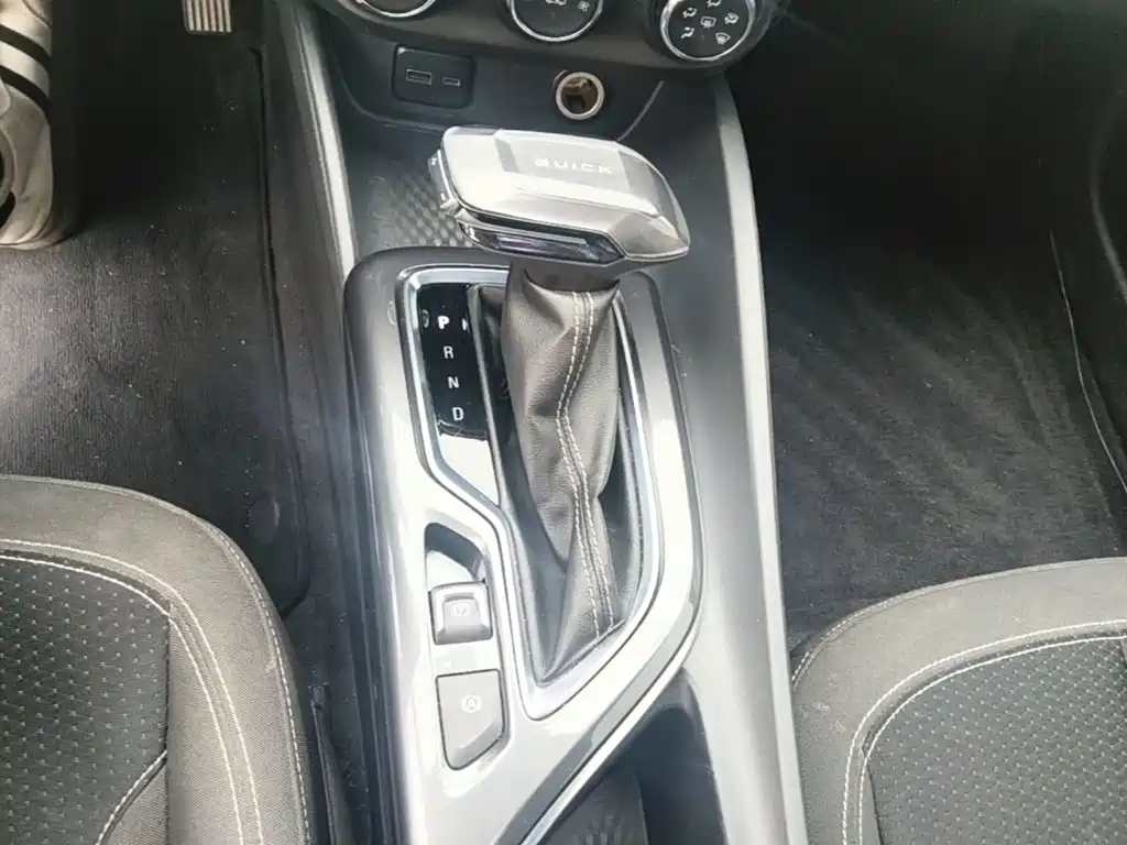Buick Verano — миниатюра 14