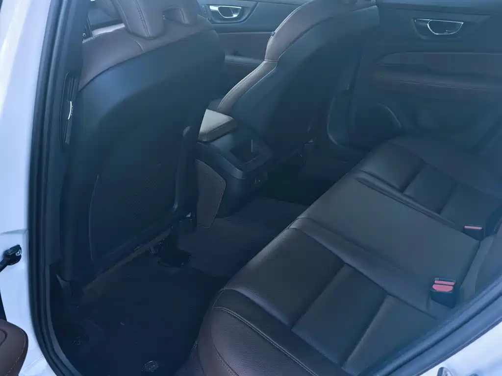Volvo S60 — миниатюра 5