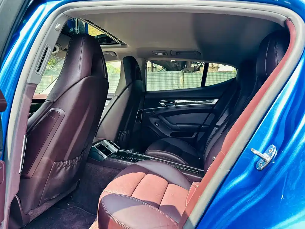 Porsche Panamera — миниатюра 9