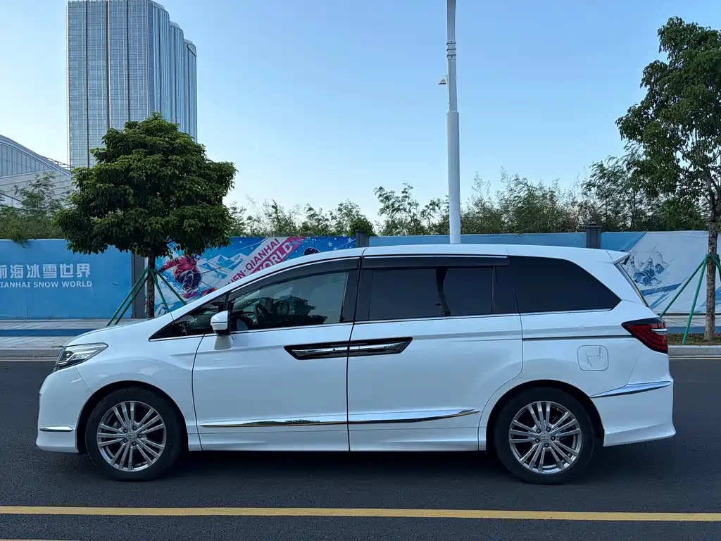 Honda Elysion — миниатюра 4