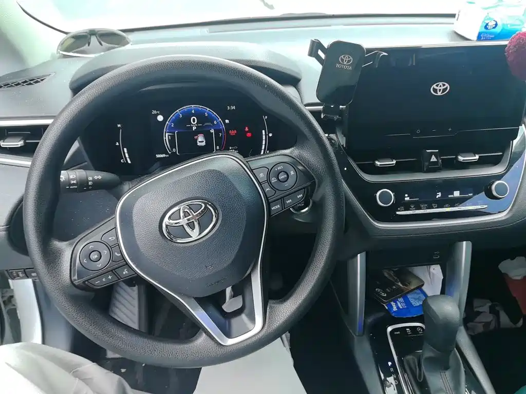 Toyota Corolla Cross — миниатюра 10