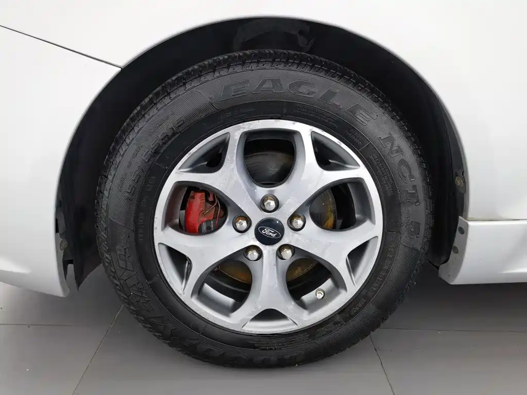 Ford Focus — миниатюра 17