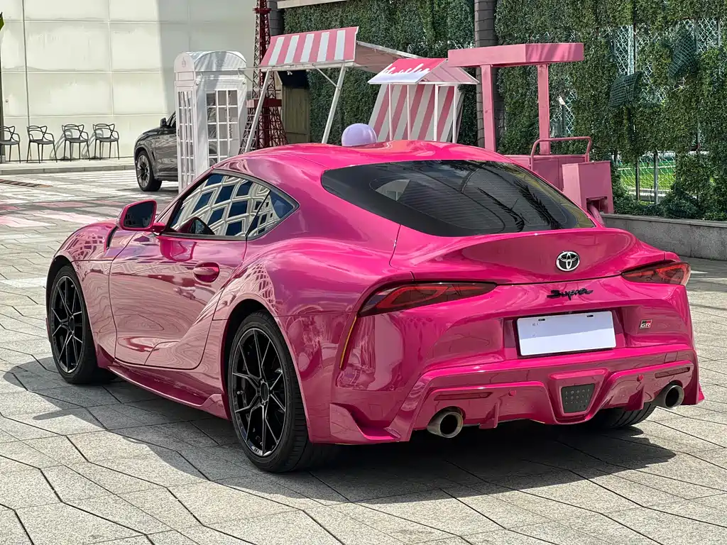 Toyota Supra — миниатюра 4