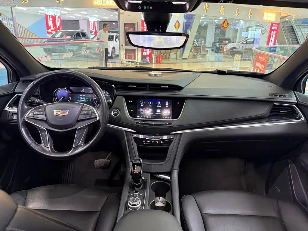 Cadillac XT5 — миниатюра 8