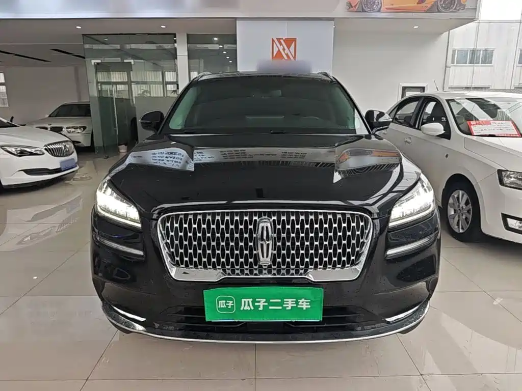 Lincoln Corsair — миниатюра 3