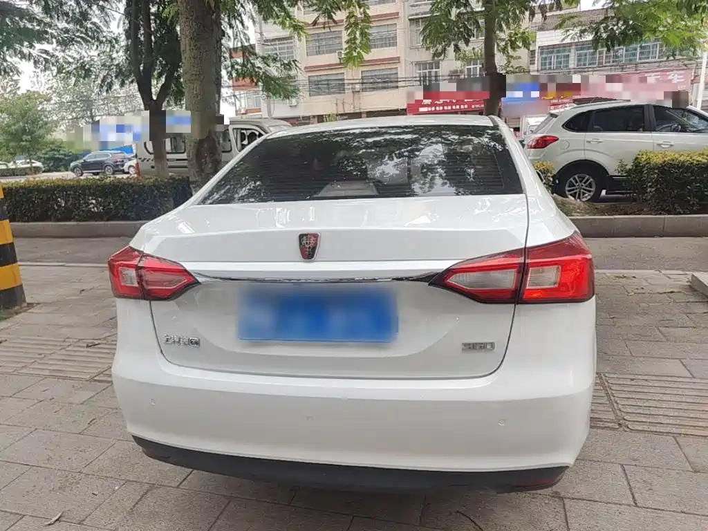 Roewe 360 — миниатюра 6
