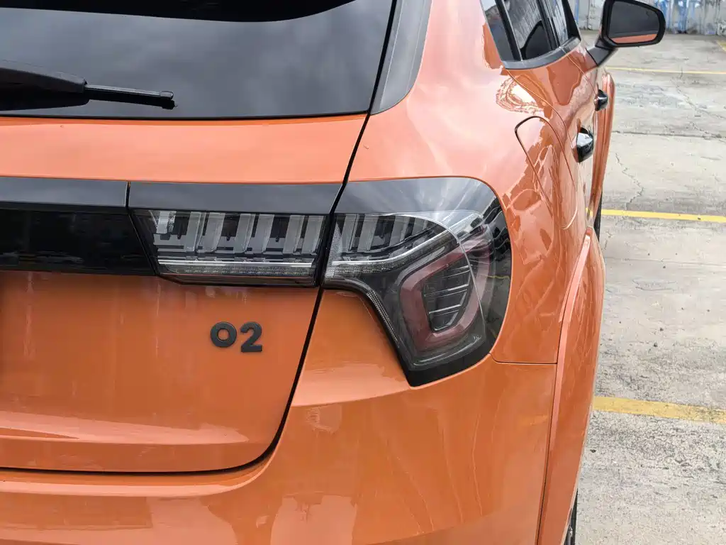 Lynk & Co 02 Hatchback — миниатюра 12
