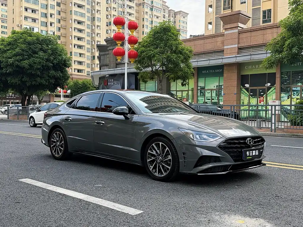 Hyundai Sonata — миниатюра 3