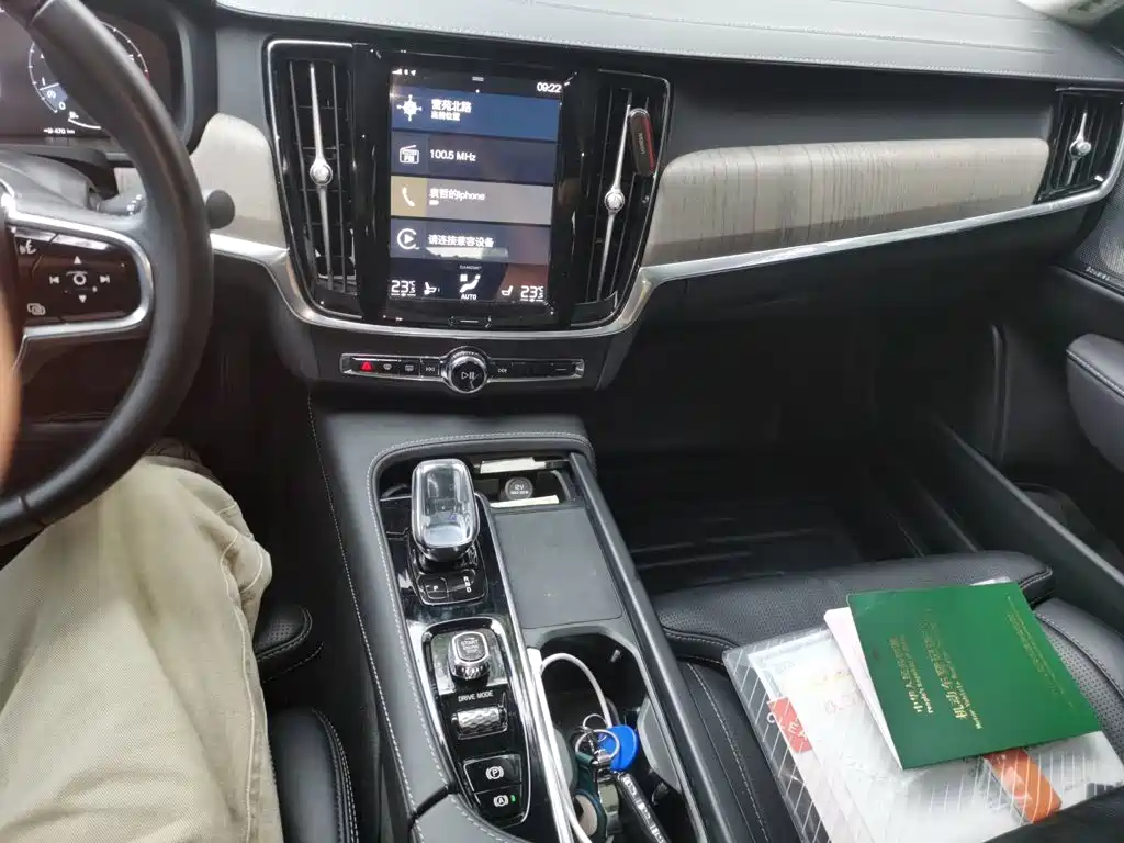 Volvo S90 — миниатюра 9