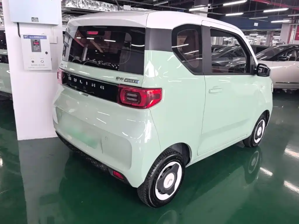 Wuling MINIEV — миниатюра 7