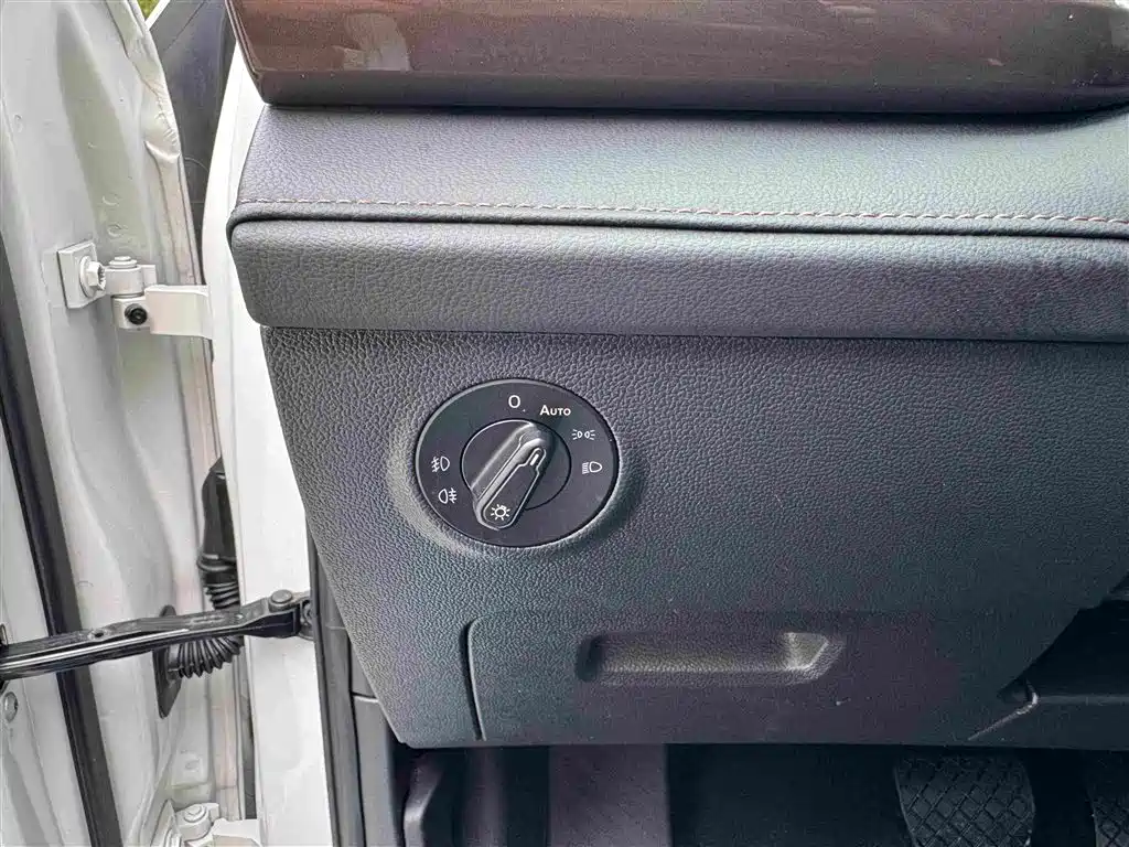 Volkswagen Tharu — миниатюра 25