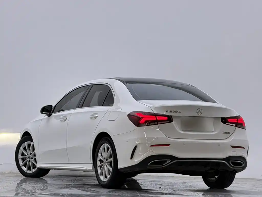 Mercedes-Benz A-Class — миниатюра 10