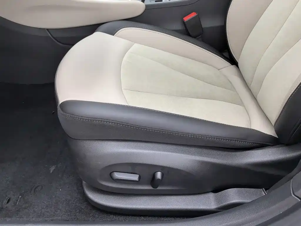 Buick Verano — миниатюра 20