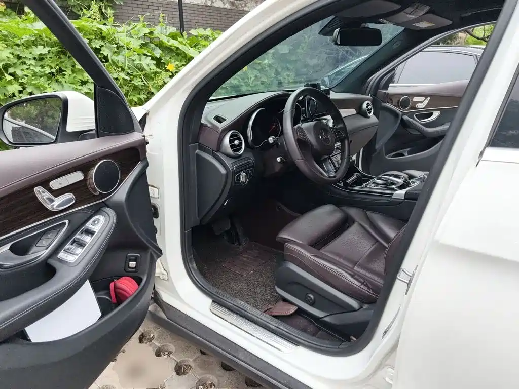 Mercedes-Benz GLC — миниатюра 12