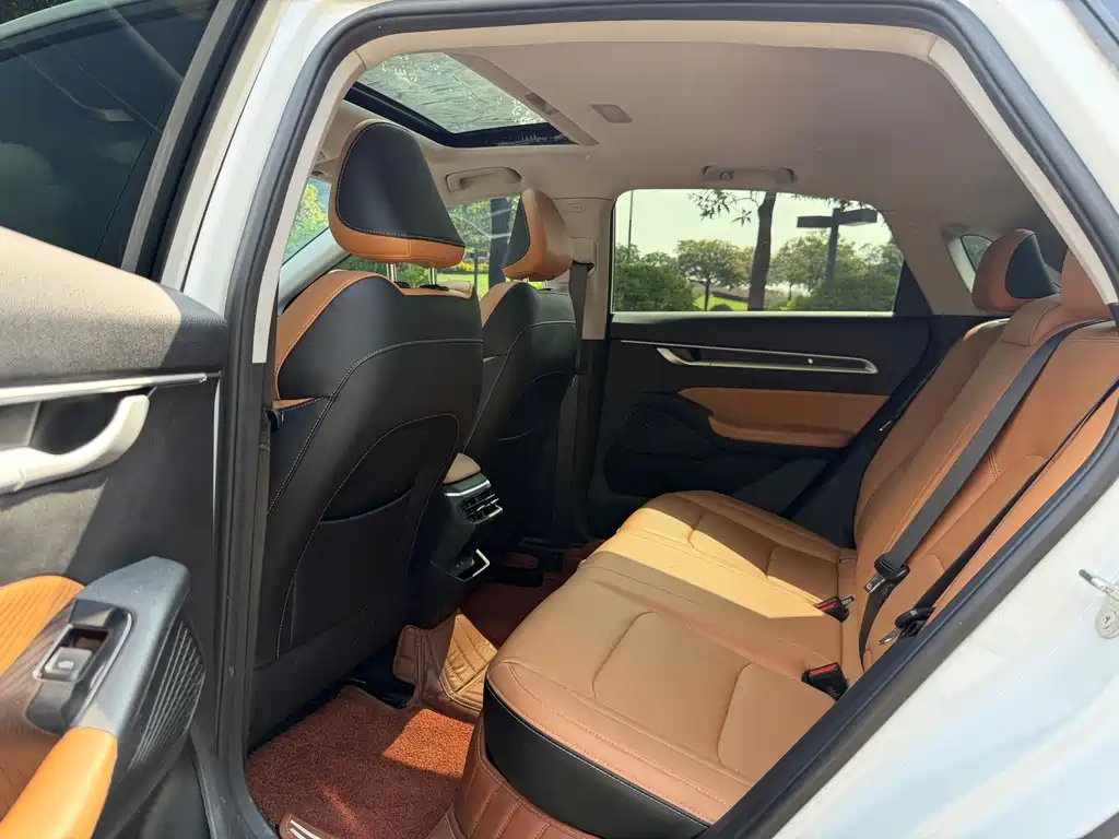 Geely Emgrand — миниатюра 9
