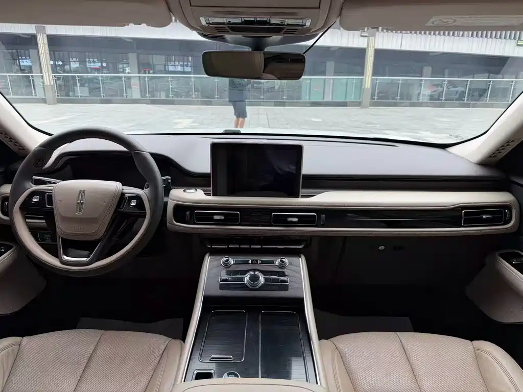 Lincoln Aviator — миниатюра 5