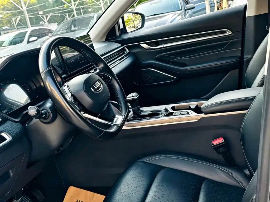 Geely Emgrand — миниатюра 4