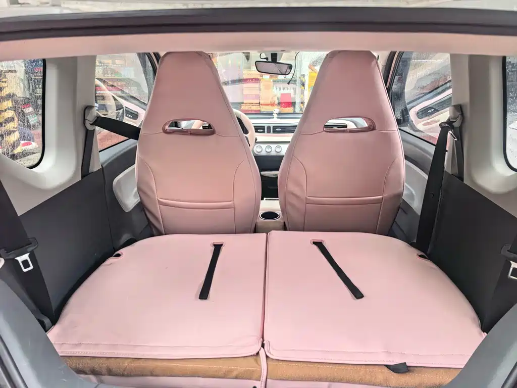 Wuling MINIEV — миниатюра 6